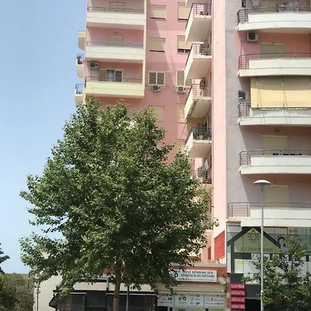 Apartment Izi *