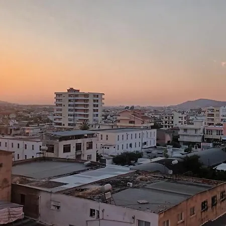 شقة Izi فلورا