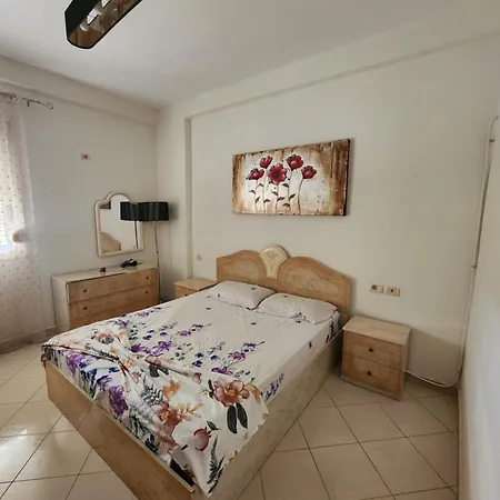 Apartment Izi *