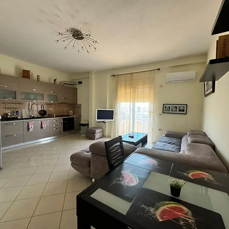 Apartment Izi *