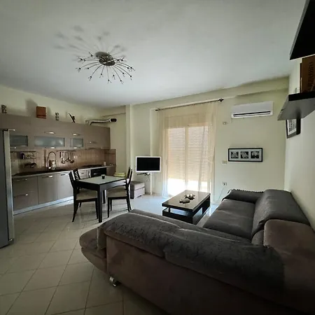 Apartment Izi *